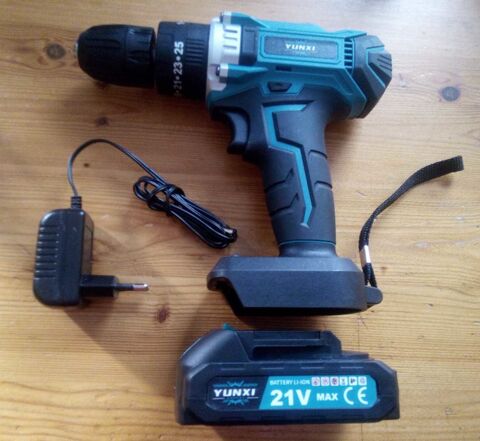 Visseuse-Perceuse sans fil neuf. prêt à l'emploi. Sur Amiens Rivery. 25 €. cause en double. Pas d'envoi, réglement espèce. Pas de Wero et autre Amiens (80)