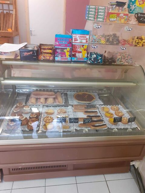 +deux+vitrines+non+r&eacute;frig&eacute;r&eacute;es.+De+boulangerie 250 34340 Marseillan