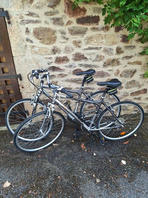 Lot de 2 vélos VTC Go Sport Crossroad 5 250 Rignac (12)