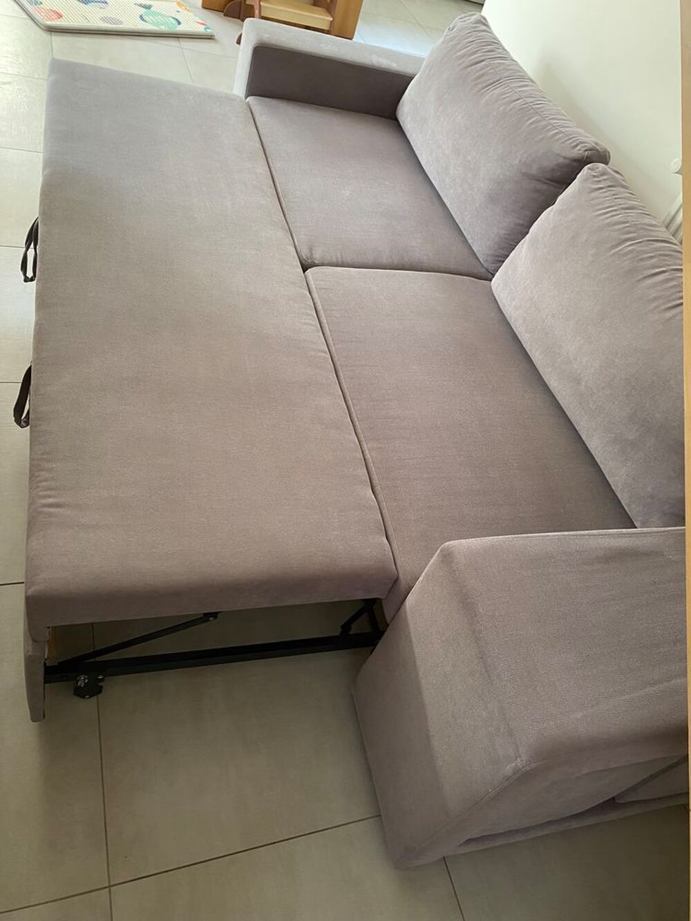 Canap&eacute; gris 3/4 places convertible en excellent &eacute;tat Meubles