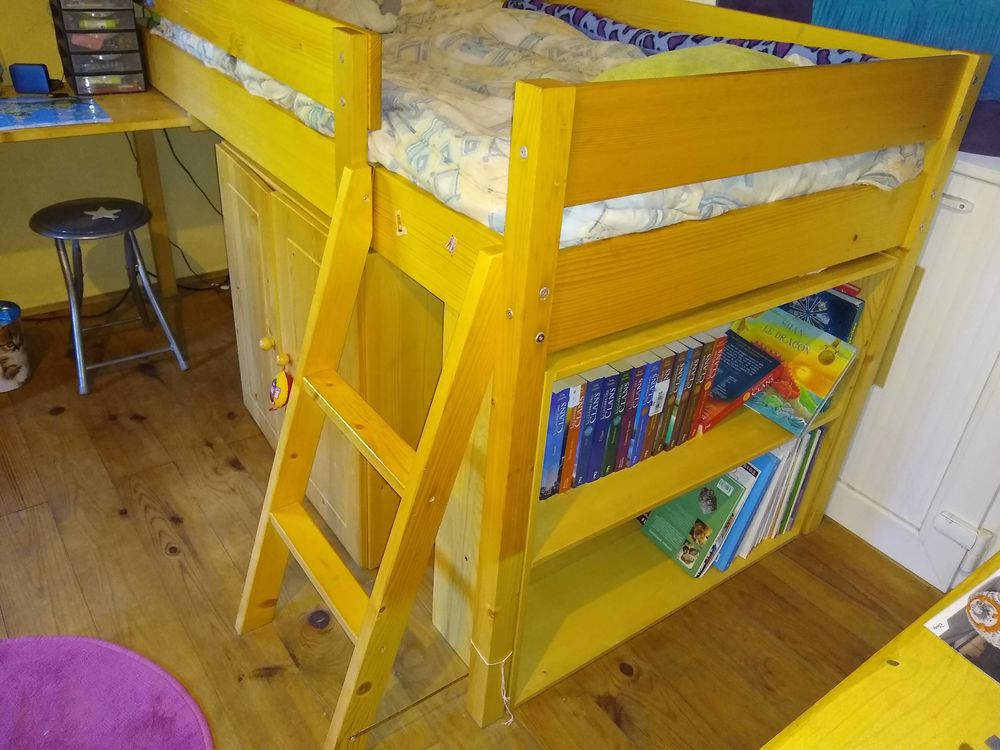 Lit combin&eacute; en pin massif Mobilier enfants