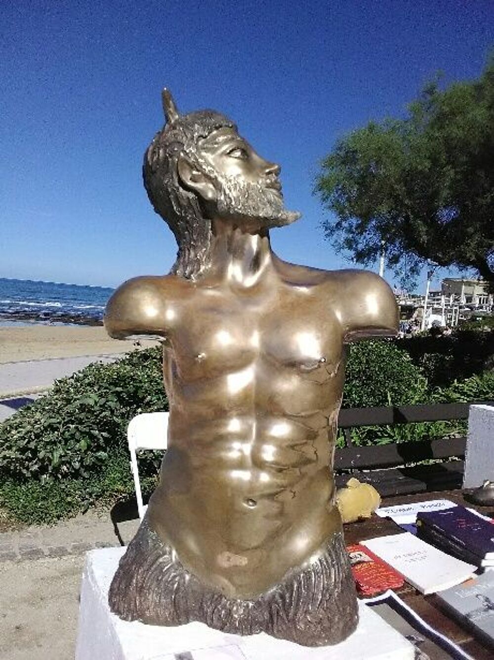sculpteur r&eacute;alise votre portrait Décoration