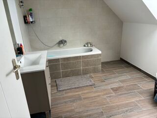  Maison � louer 5 pi�ces 105 m� Douvres-la-d�livrande