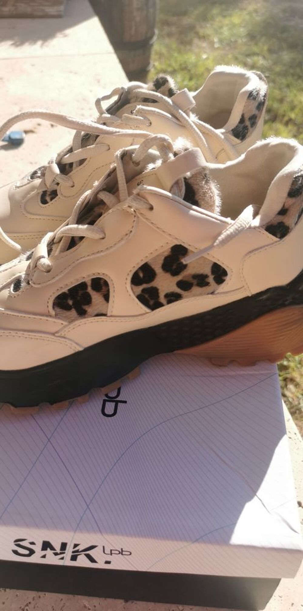 Basket beige LES PETITES BOMBES Chaussures