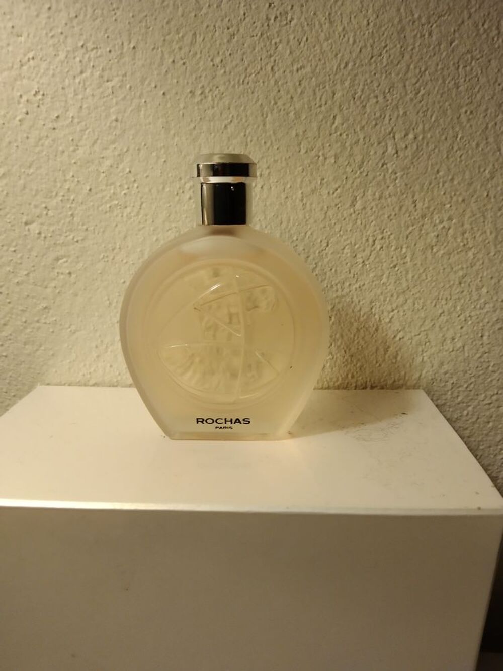 Miniature parfum Globe de Rochas 