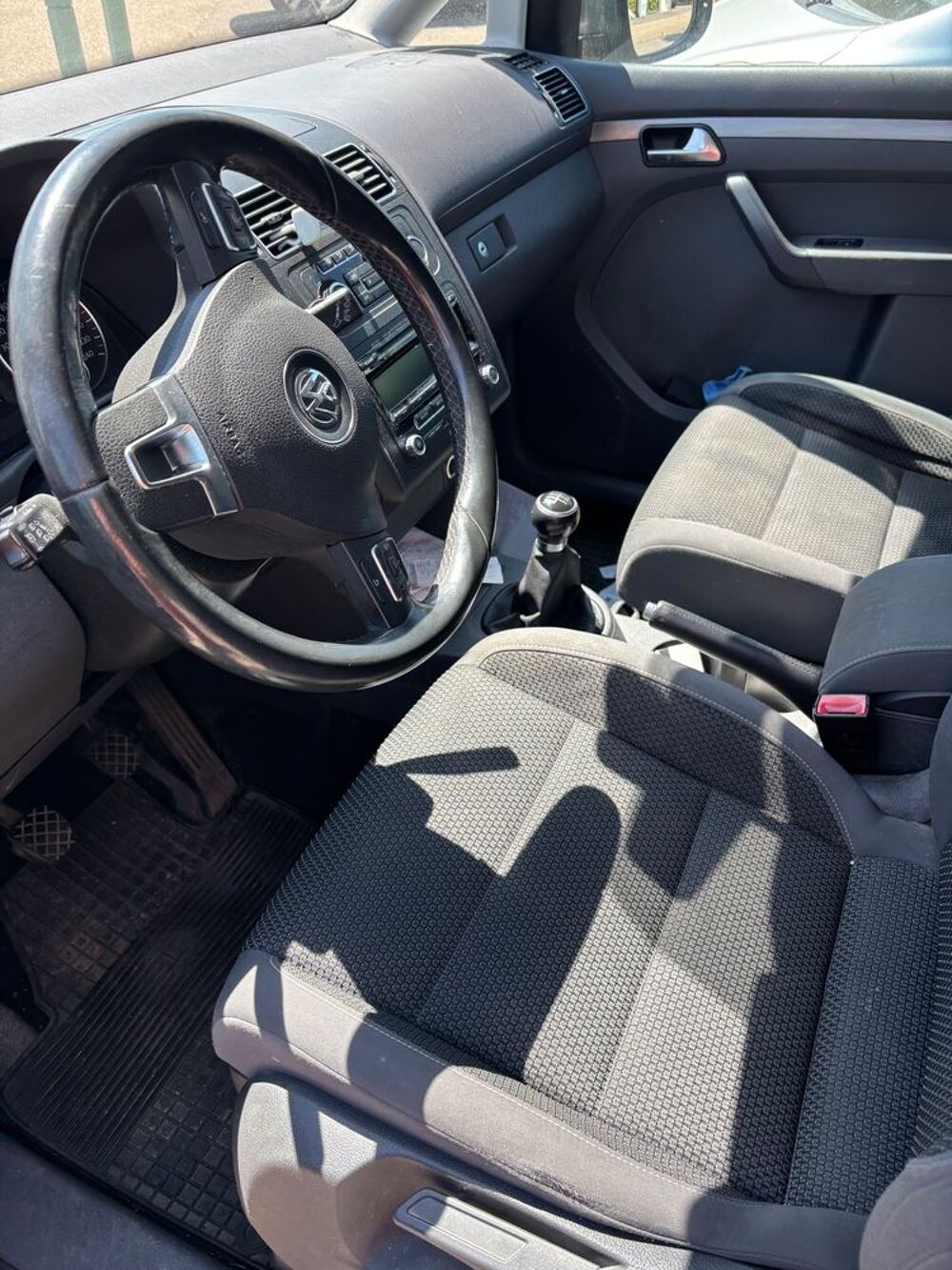 Touran 1.6 TDI 105 FAP BlueMotion Confortline 2012 occasion 76800 Saint-&Eacute;tienne-du-Rouvray
