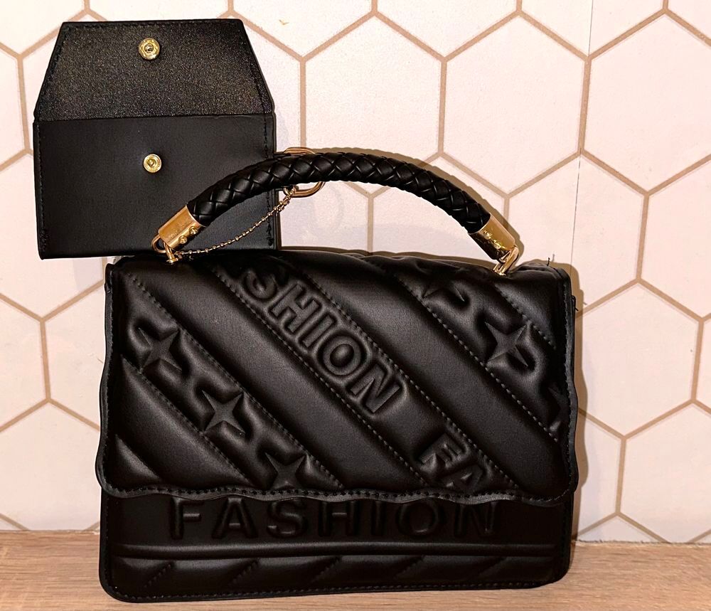 sac &agrave; main/ sac &agrave; bandouli&egrave;re Bijoux et montres