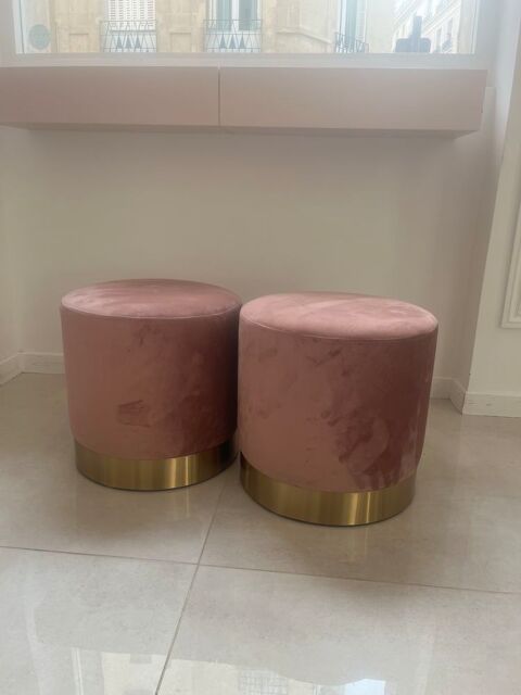 Mobilier salon de coiffure. 3900 Paris 16 (75)