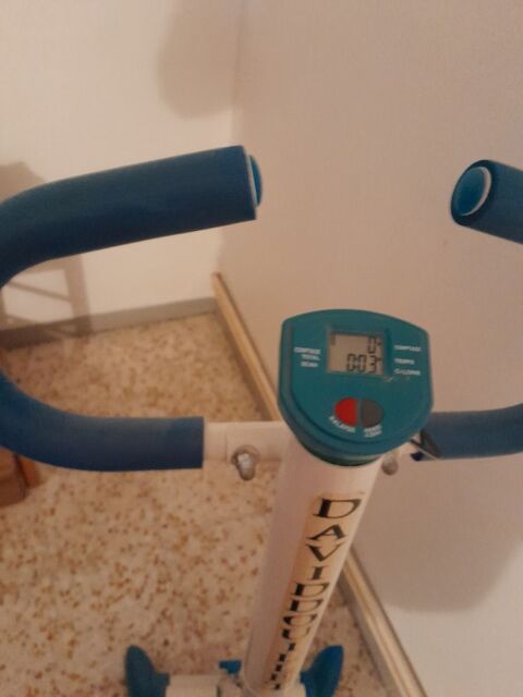 PEDALIER AVEC GUIDON 35 Vauvert (30)