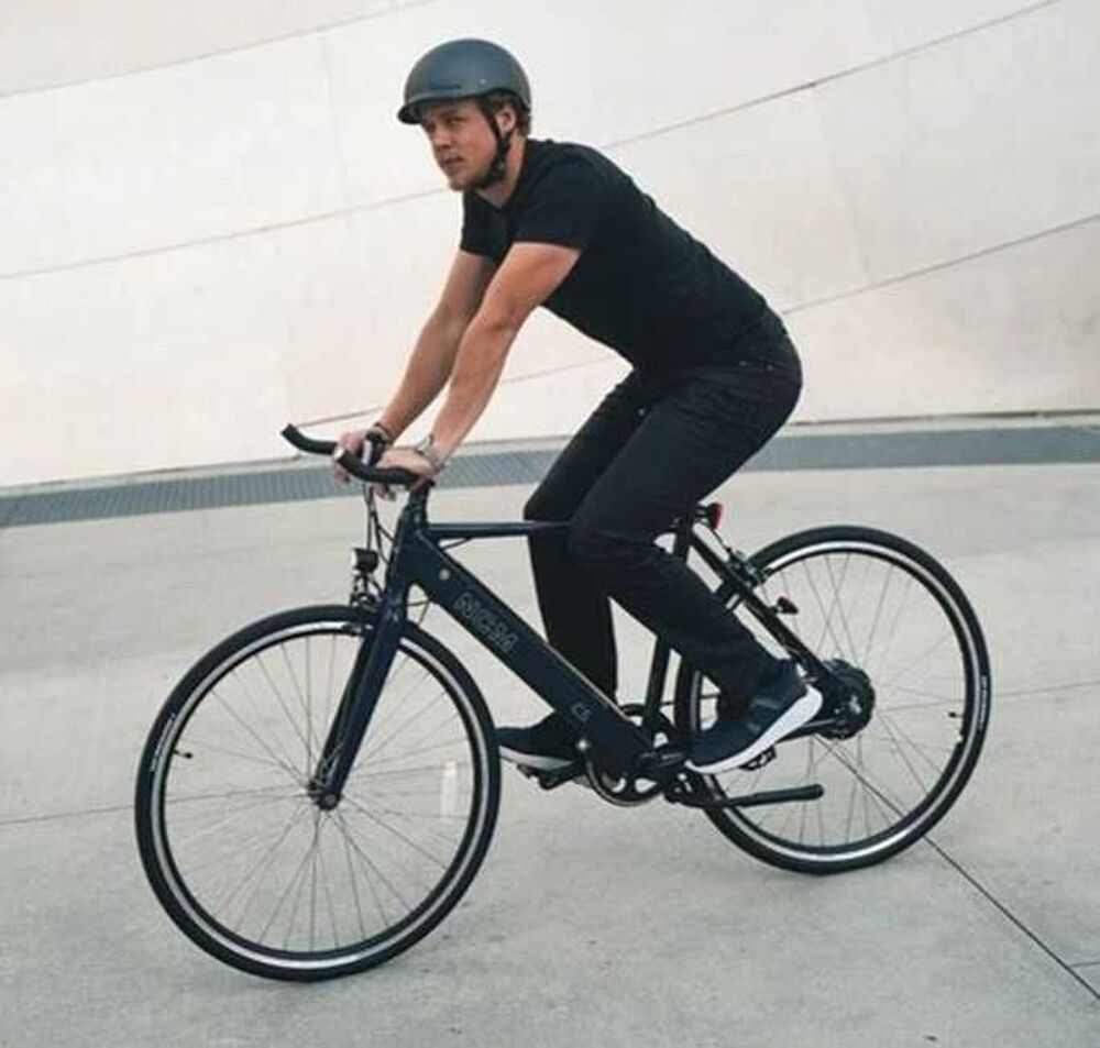 v&eacute;lo &eacute;lectrique NCM C5 NEUF Vélos