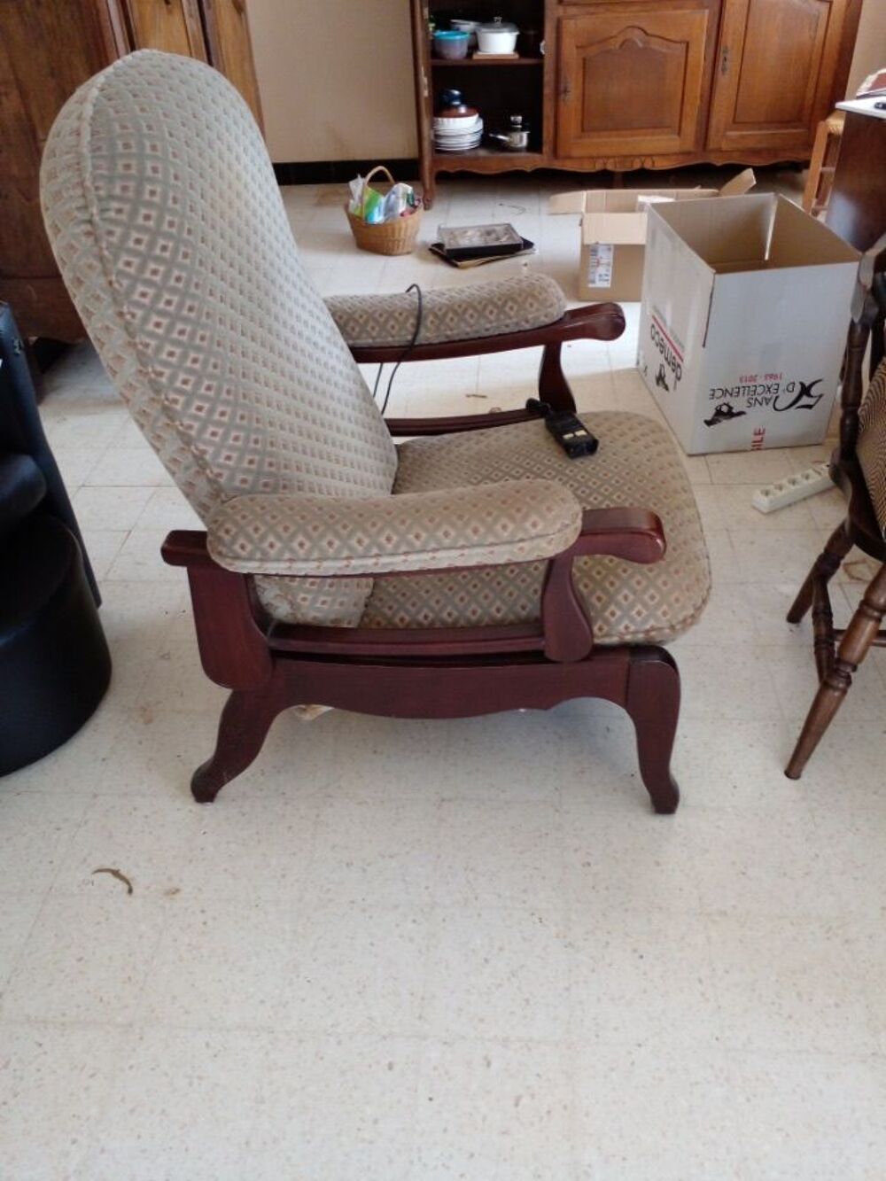 Fauteuil relaxe en tissu et bois Meubles