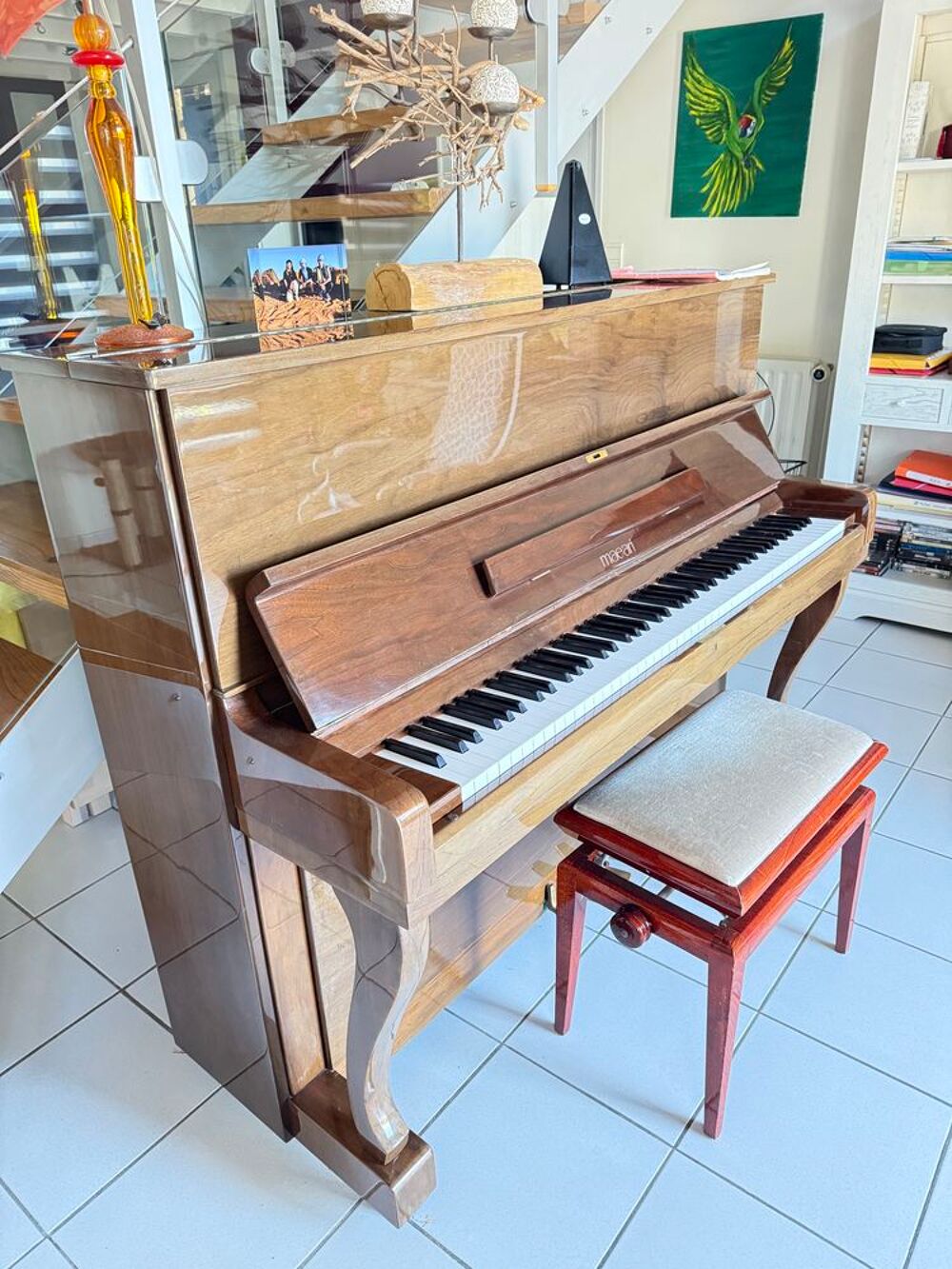 Piano droit MAEARI mod&egrave;le U831 Instruments de musique