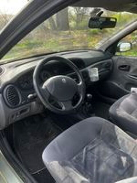 M&eacute;gane Classic 1.9 DTI RXE 1999 occasion 47120 Caubon-Saint-Sauveur