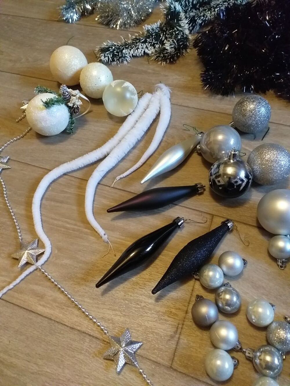 Lot de d&eacute;coration de no&euml;l - 89 pi&egrave;ces - Noir/Blanc/Argent&eacute; Décoration