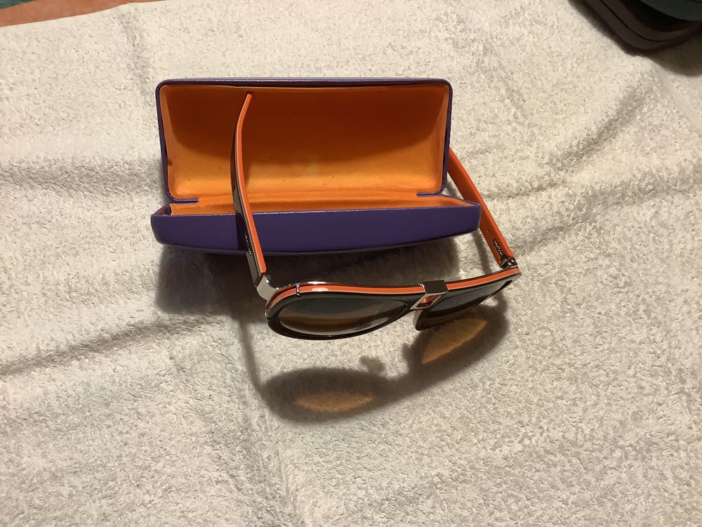 MONTURE de LUNETTES 
Photos/Video/TV