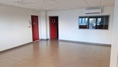   Bureaux dans locaux d'activit rcents 