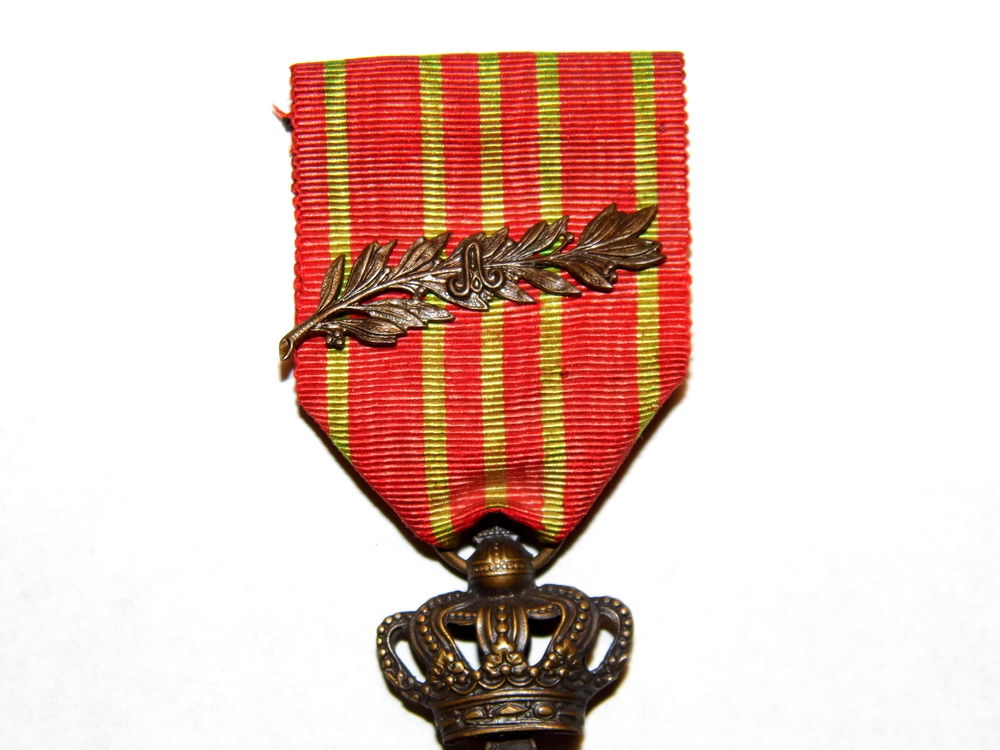 Medaille militaire CROIX de GUERRE Militaria Belgique TBE 