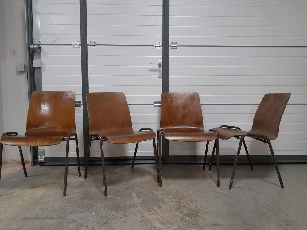 Lot de 10 chaises style vintage scandinave anciennes s&eacute;rie Meubles