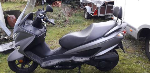 Scooter SUZUKI 2017 occasion Péaule 56130