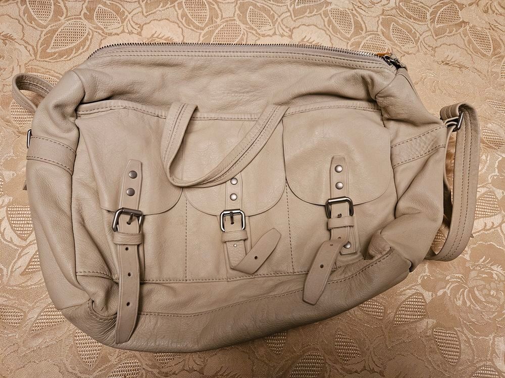 Sac &agrave; main ou en bandouli&egrave;re Lacoste Maroquinerie