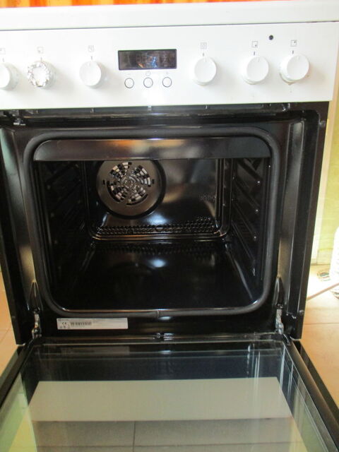 Cuisini�re induction 320 Saint-Lattier (38)