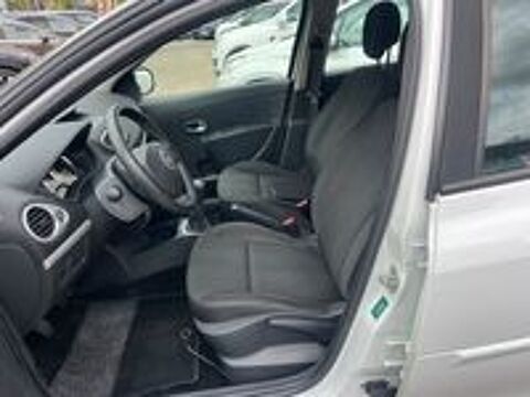 Clio III 1.2 16V 75 eco2 Expression Clim Euro 5 2011 occasion 82000 Montauban