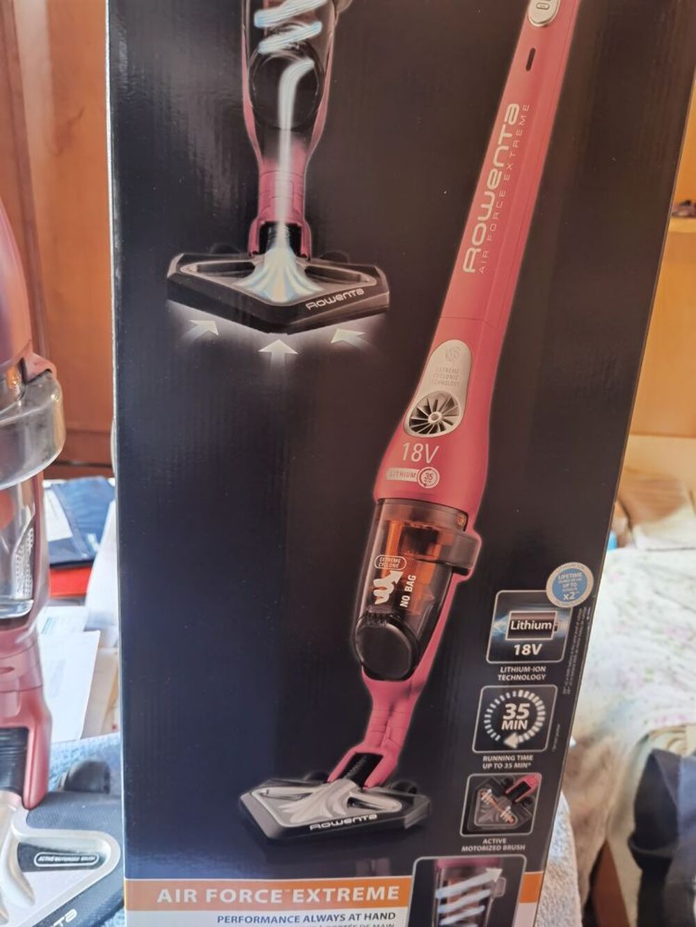 ASPIRATEUR ROWENTA AIR FORCE EXTREME 18 v LITHIUM Electroménager