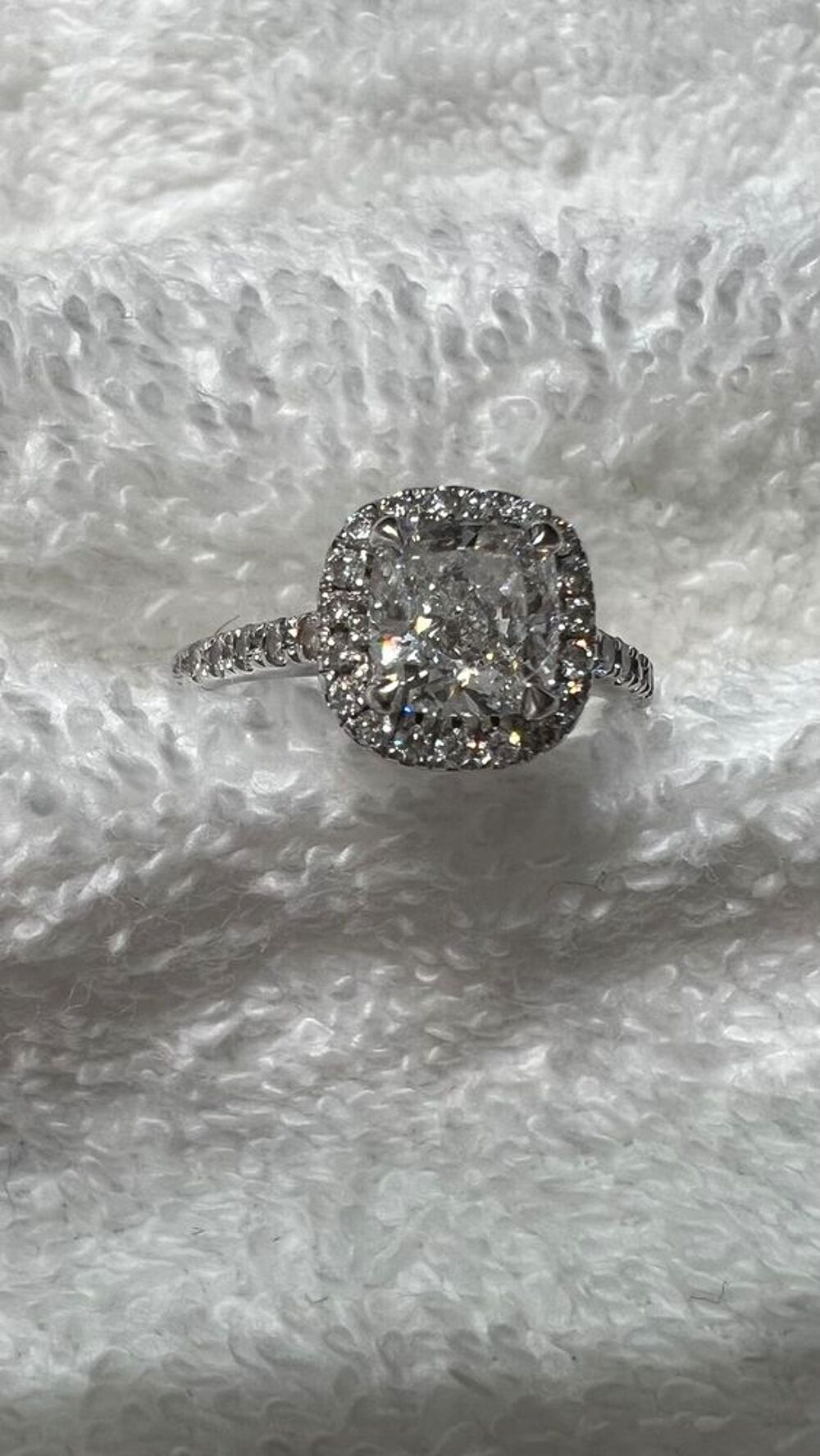 Magnifique bague diamants 1.30 carats Bijoux et montres