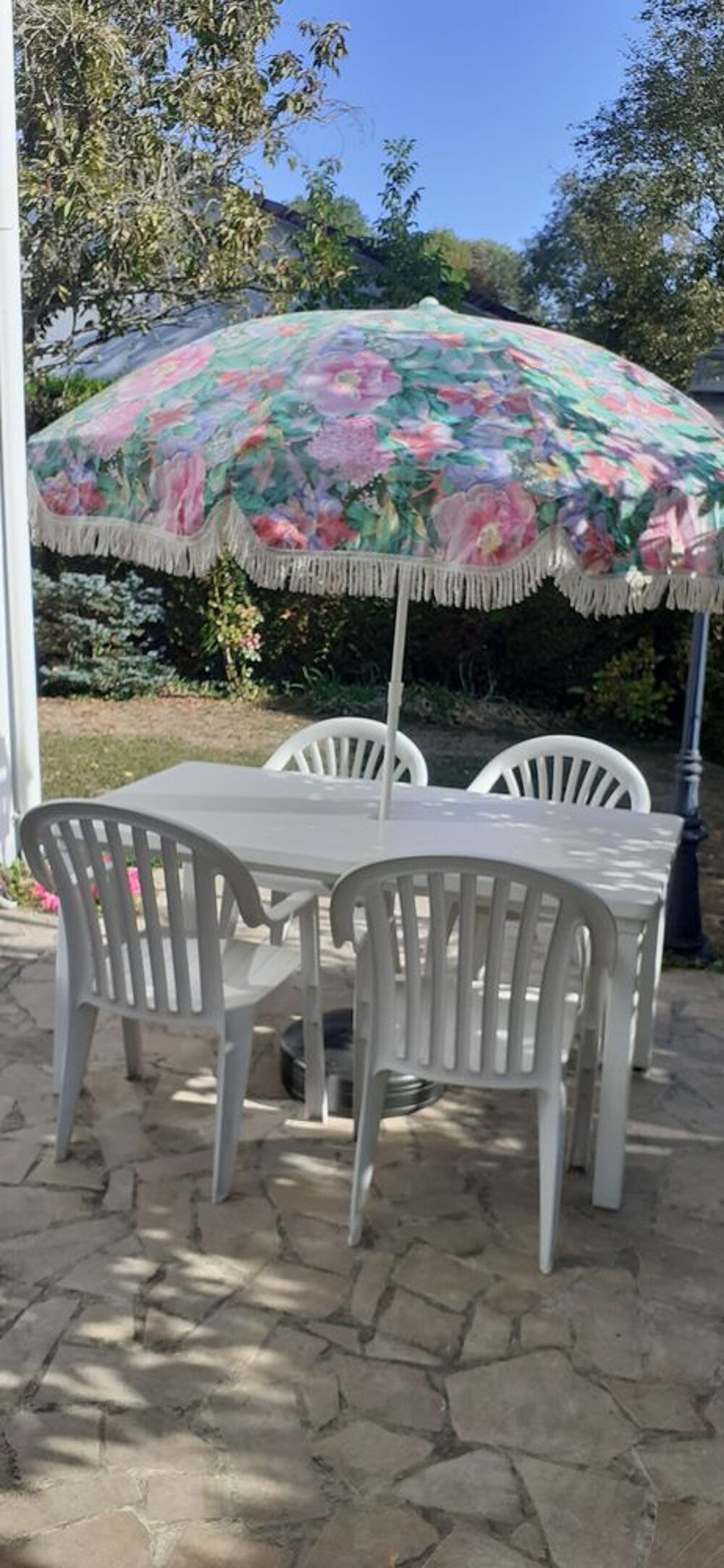 salon de jardin pvc blanc avec table 1,50*80, 4 fauteils Jardin