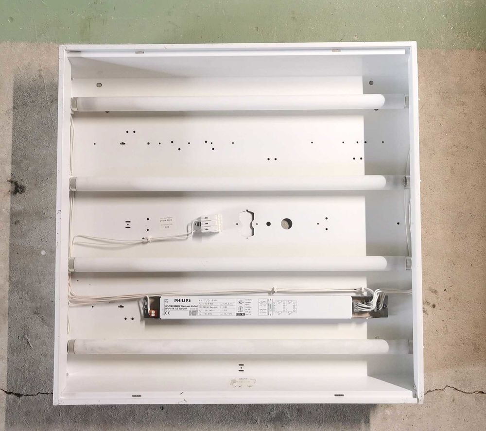 plafonnier industriel d'atelier ou garage Bricolage