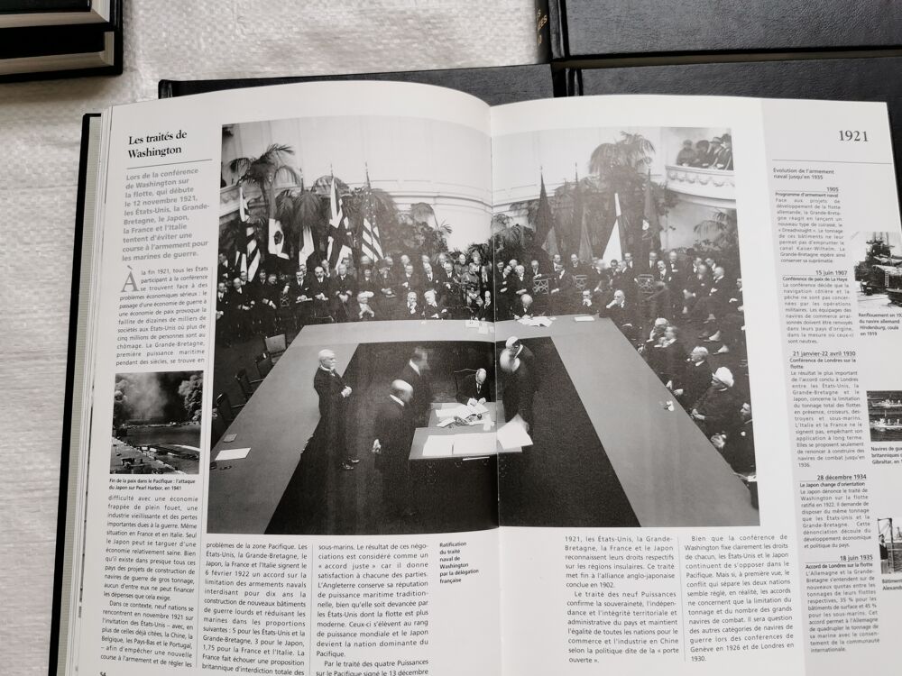 Encyclop&eacute;die &quot;Cent ans d'histoire contemporaine&quot; Livres et BD