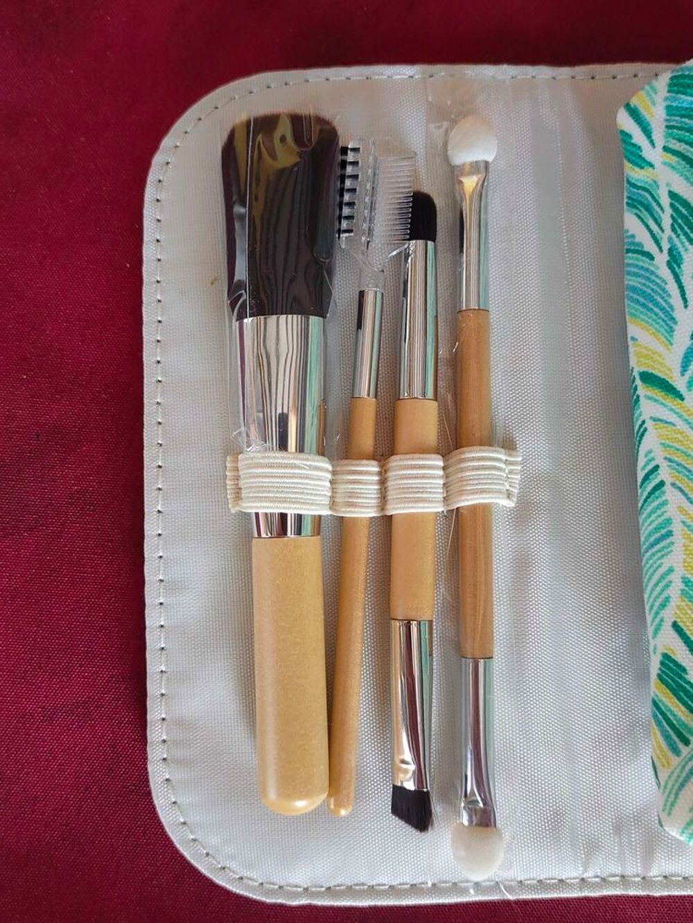 Trousse &agrave; toilette &eacute;crue en toile neuve Maroquinerie