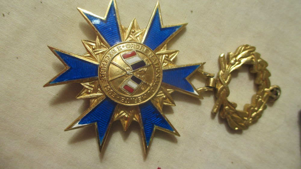 grosse m&eacute;daille. 
