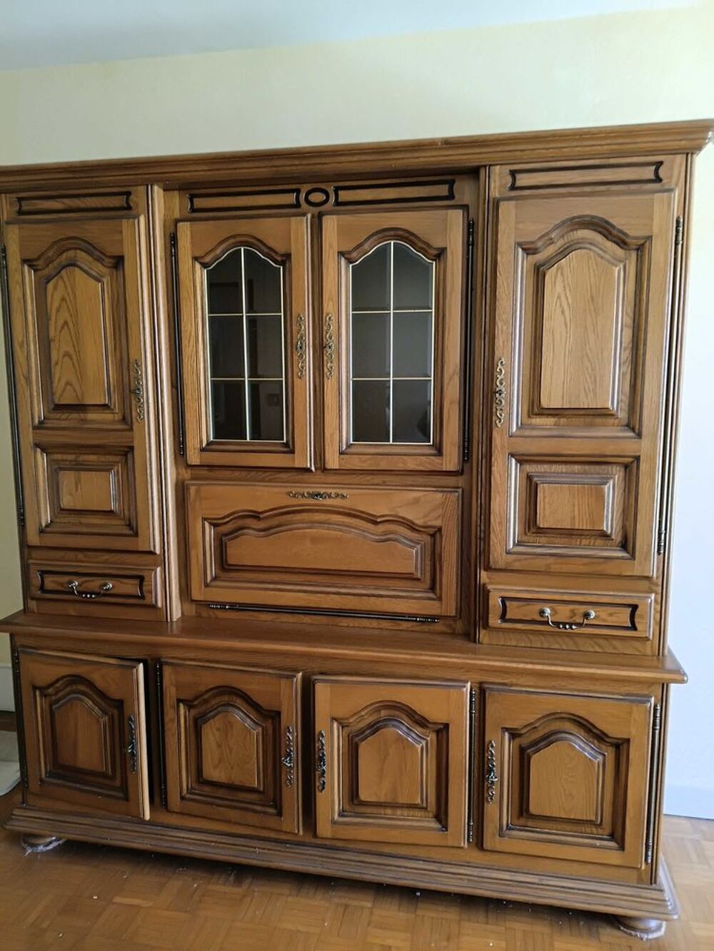 buffet de salle a manger en chene 1,85par 2,08 par 45 Meubles