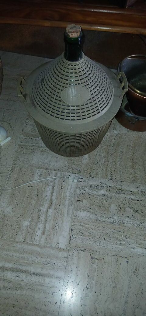Dame Jeanne 20 litres. 20 Saint-tienne (42)