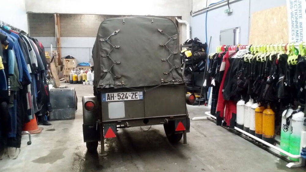 Remorque militaire de collection pour chasse, p&ecirc;che, plong&eacute;e 