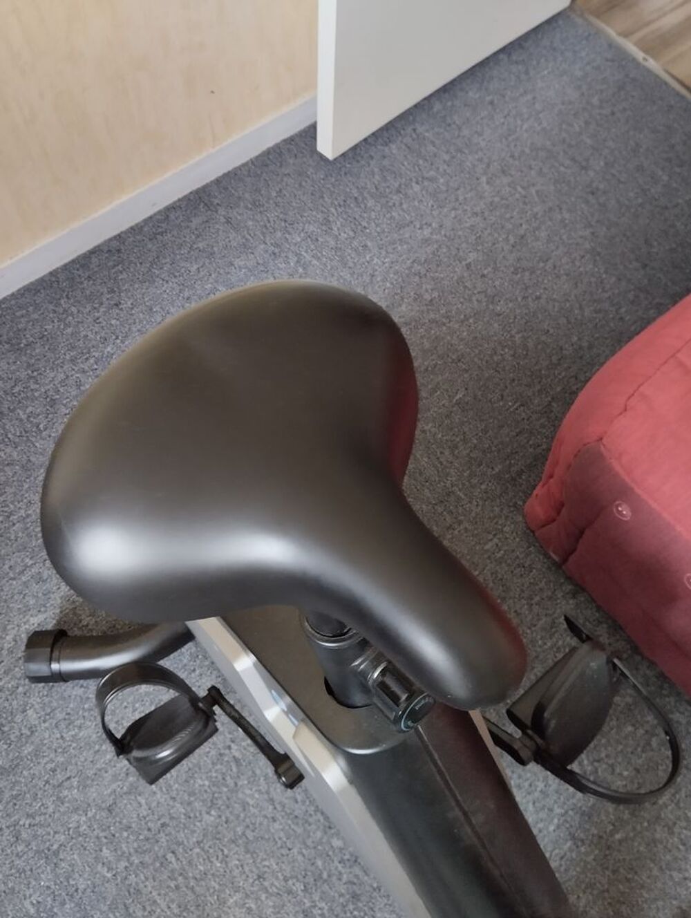 v&eacute;lo d'appartement tr&egrave;s bon &eacute;tat Vélos