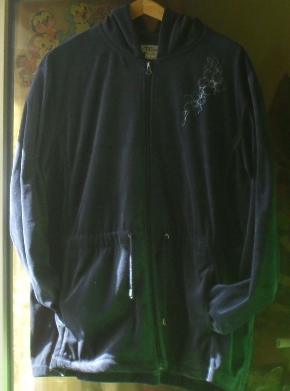 Veste gilet &agrave; capuche T 52/54. Vtements