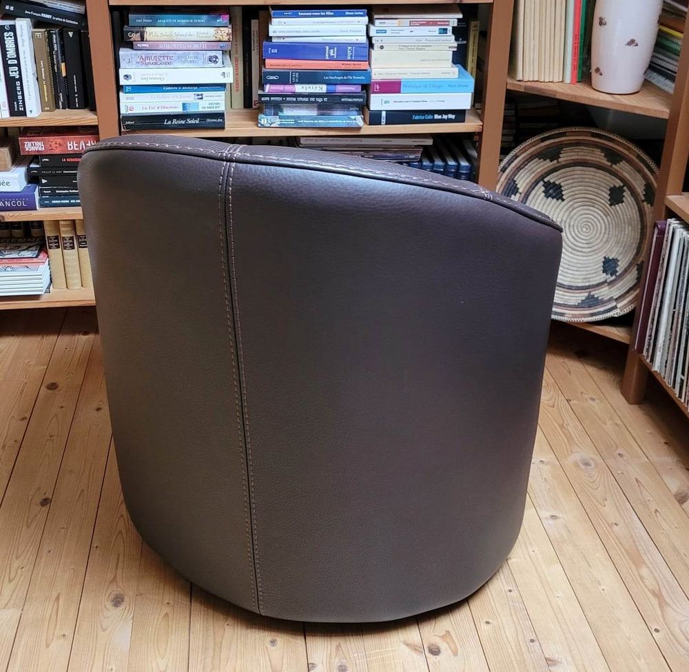 Canap&eacute; cuir 3 pl + 2 fauteuils cabriolet chocolat TBE Meubles