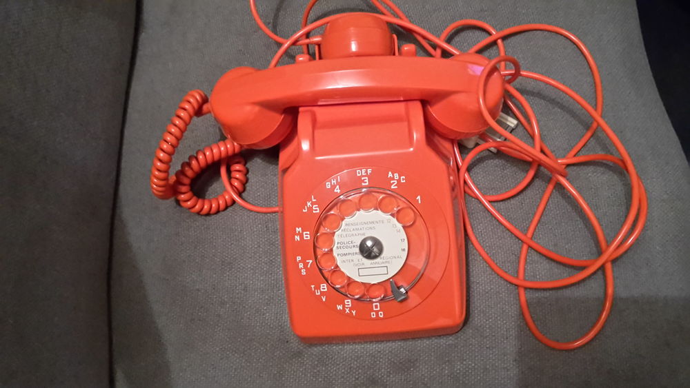 T&eacute;l&eacute;phone 