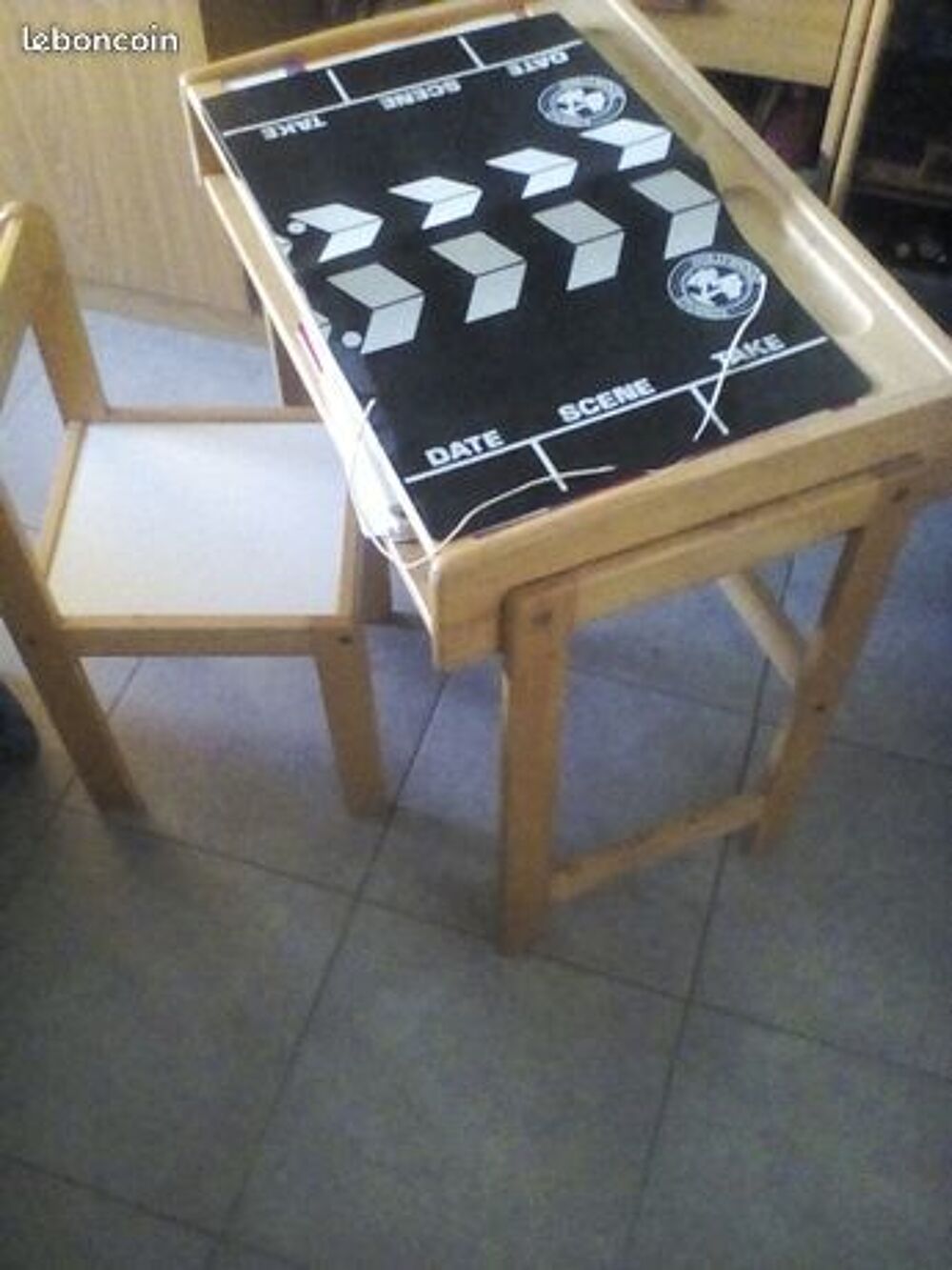 TABLE BUREAU ENFANT NEUF 8 € Meubles