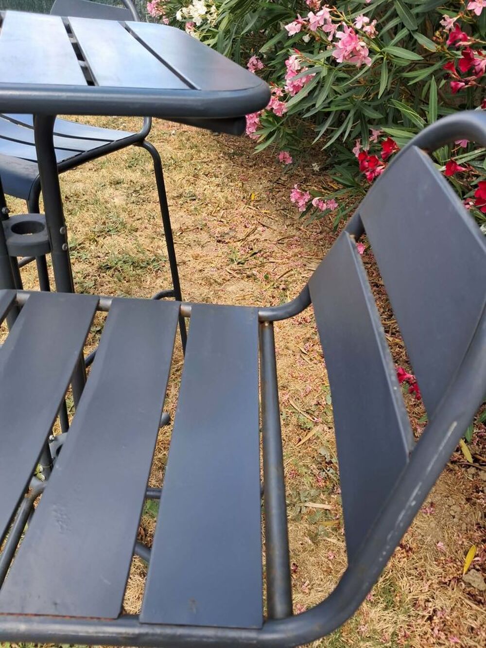 Table haute avec chaises hautes Jardin