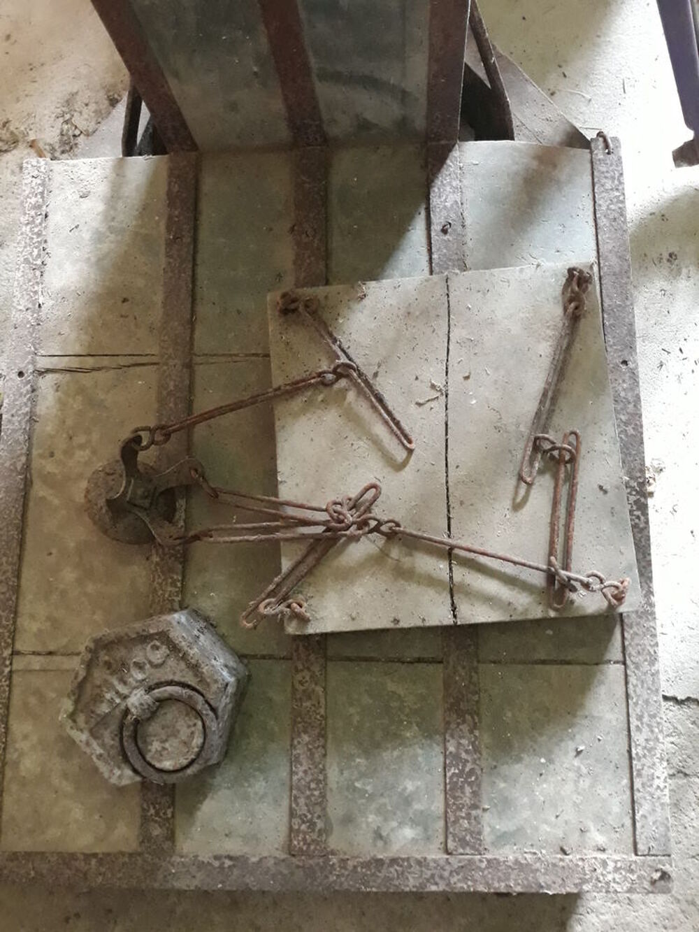  balance e &agrave; grain compl&egrave;te avec poids de 250KG
Décoration