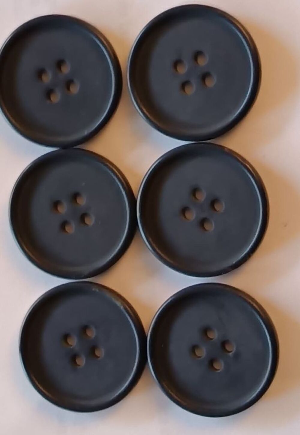 Rare ensemble de 19 boutons couture - D&eacute;grad&eacute; de Bleus - 
