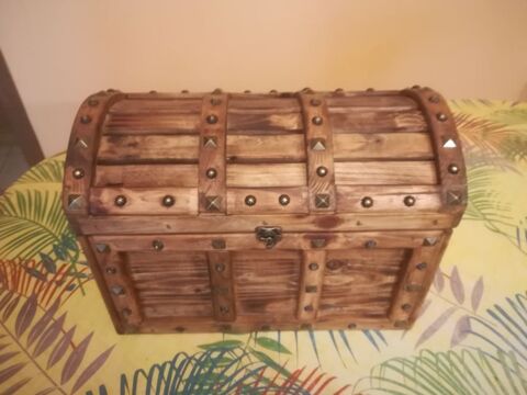 coffre bois 60 Sarlat-la-Can�da (24)