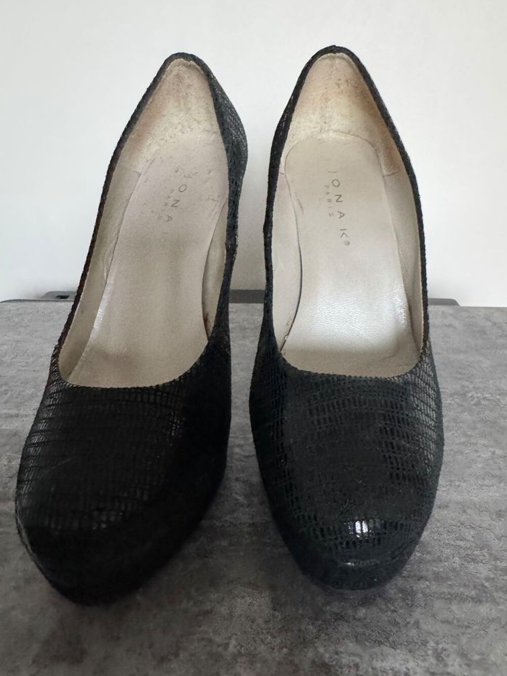 Escarpins noirs &agrave; talons hauts textur&eacute;s Jonak Paris Chaussures