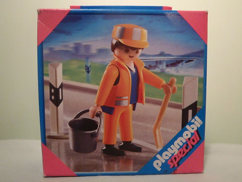 PLAYMOBIL SPECIAL : r&eacute;f 4682 : Agent des routes Jeux / jouets