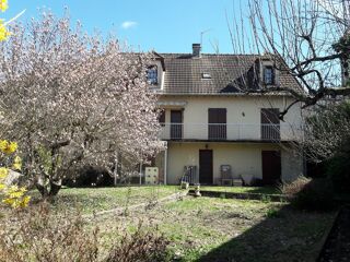  Maison  vendre 8 pices 202 m