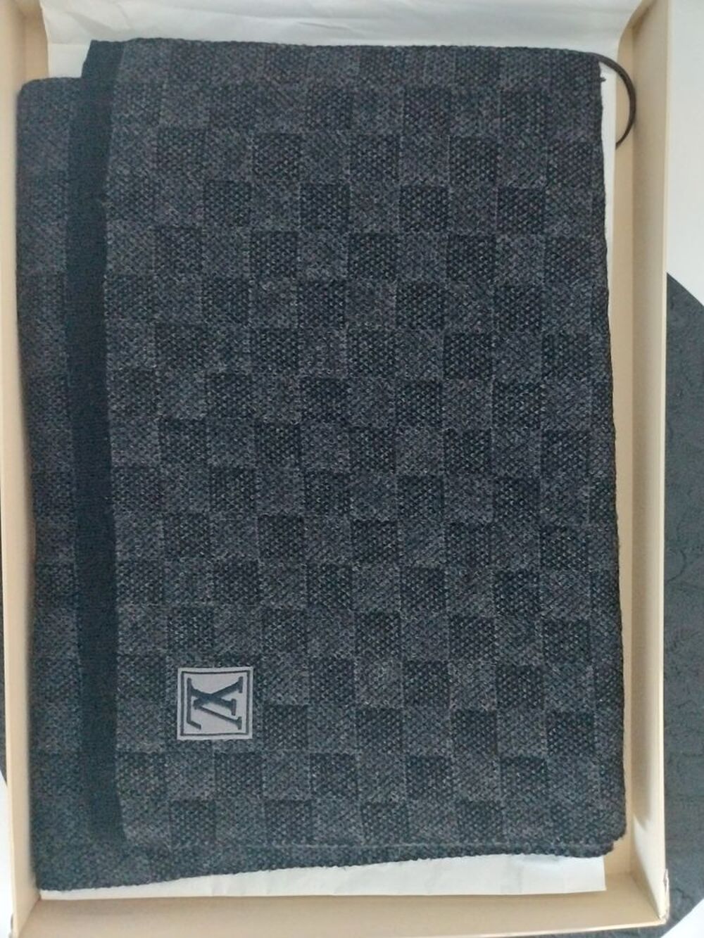 Echarpe louis vuitton Maroquinerie