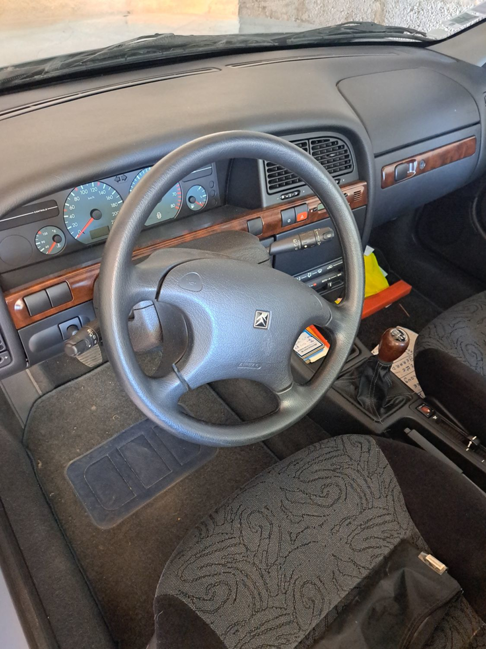 Xantia 1.8i X 1999 occasion 63600 Ambert